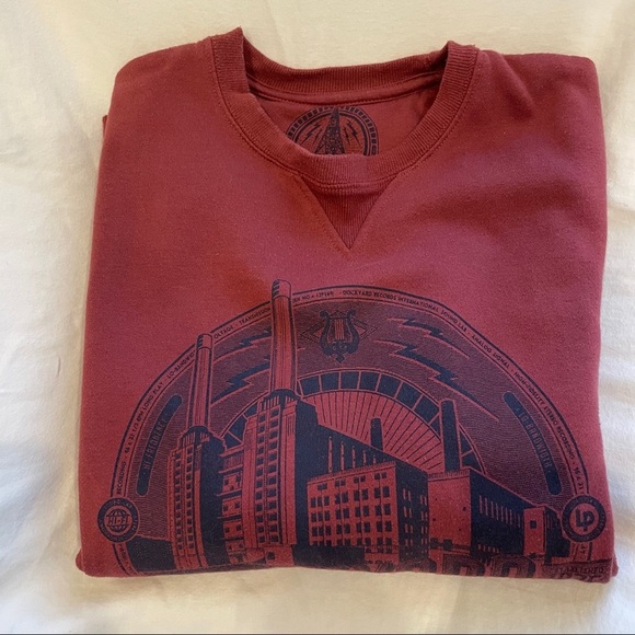 Cotton On Graphic Sweatshirt - Picture 1 of 3